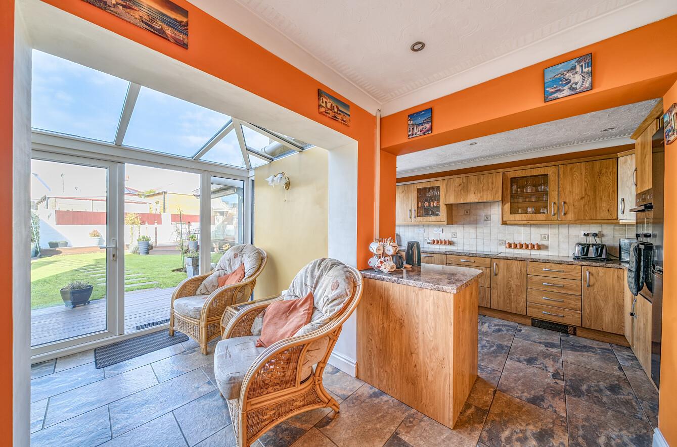 Derlwyn, Dunvant, Swansea, SA2 7PN